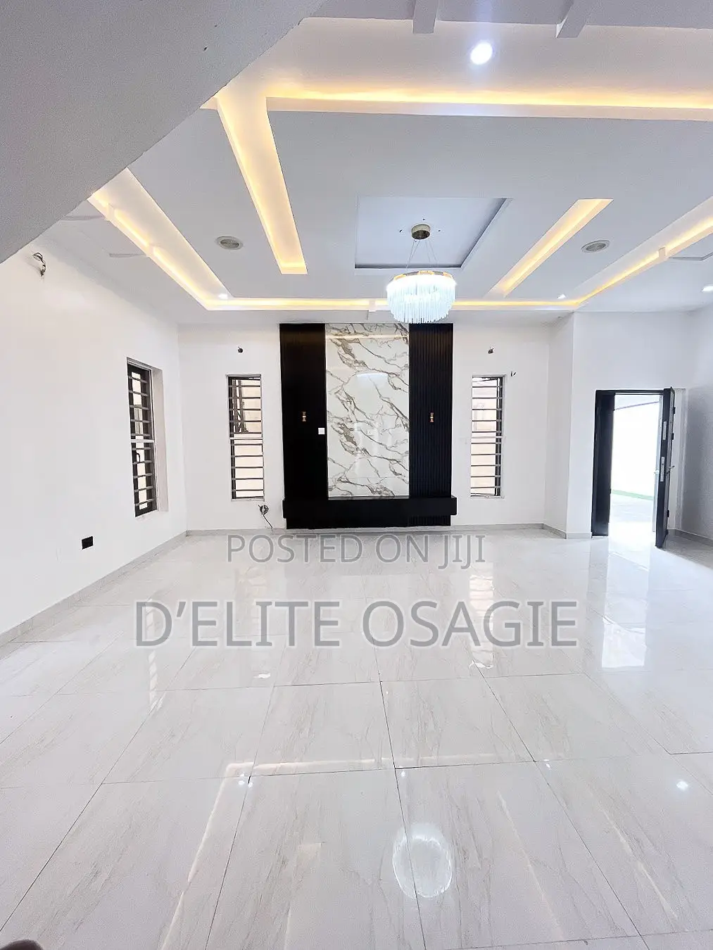 4bdrm Duplex in Agungi for sale in Agungi