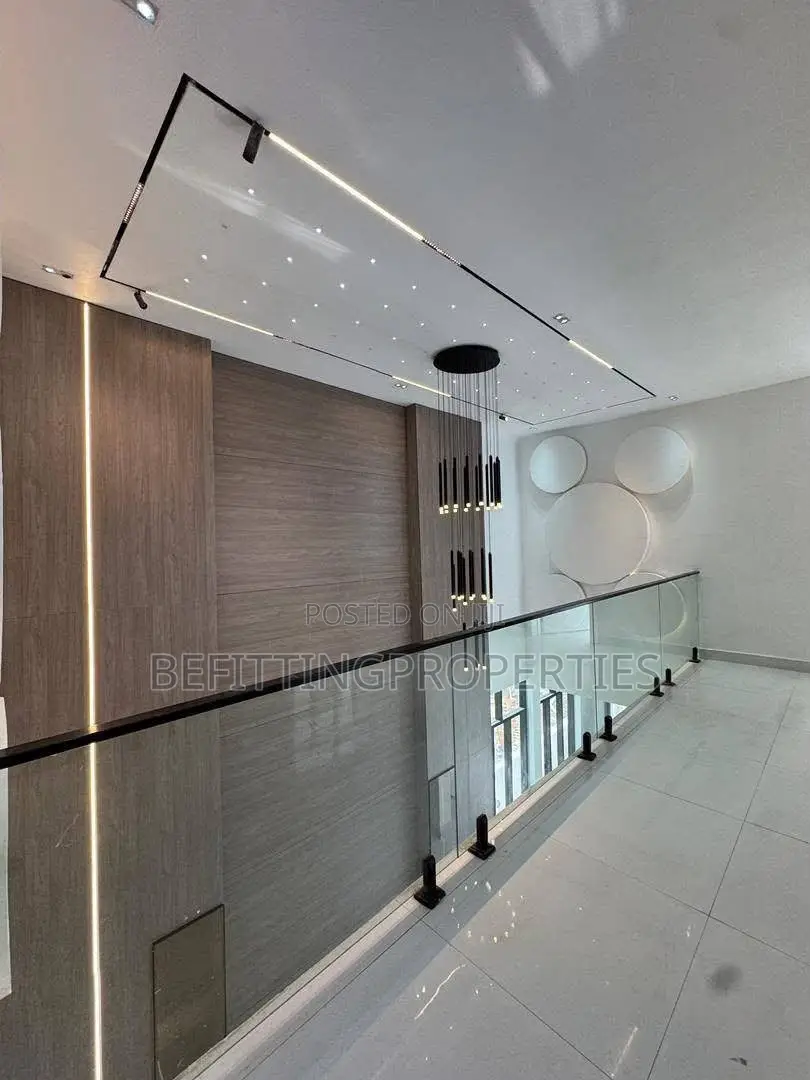 6bdrm Duplex in Lekki for sale in Lekki