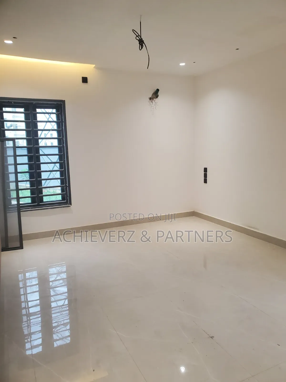 3bdrm Block of Flats in Jahi for sale in Jahi