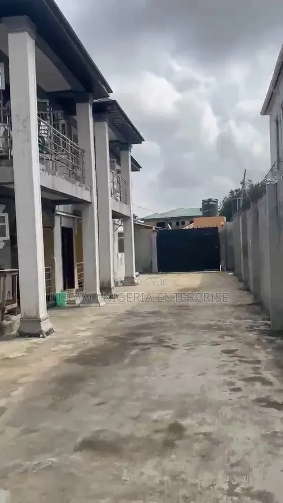 2bdrm Block of Flats in Oyeshina Estate, Abule Egba for sale in Abule Egba