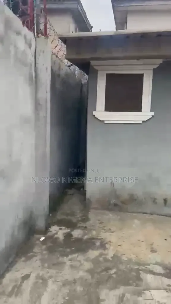 2bdrm Block of Flats in Oyeshina Estate, Abule Egba for sale in Abule Egba
