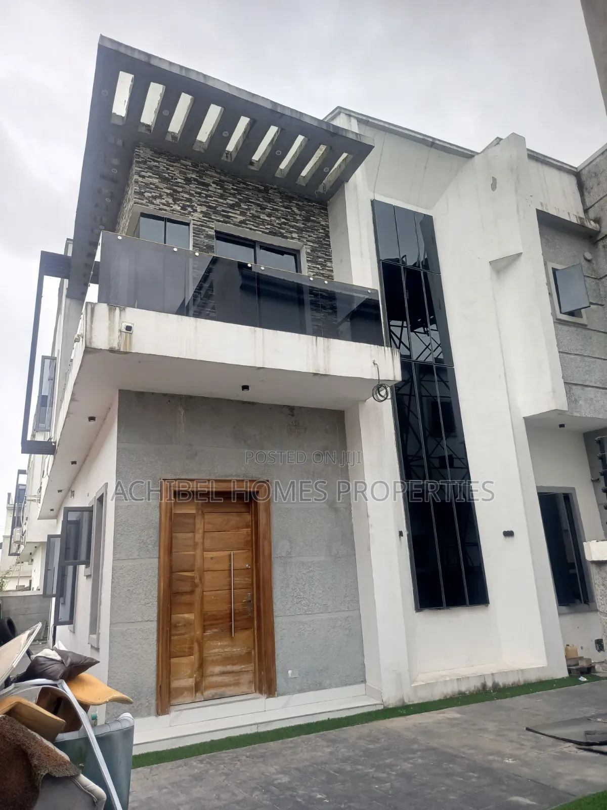 4bdrm Duplex in Near Prime Waters, Lekki Phase 1 for rent in Lekki Phase 1