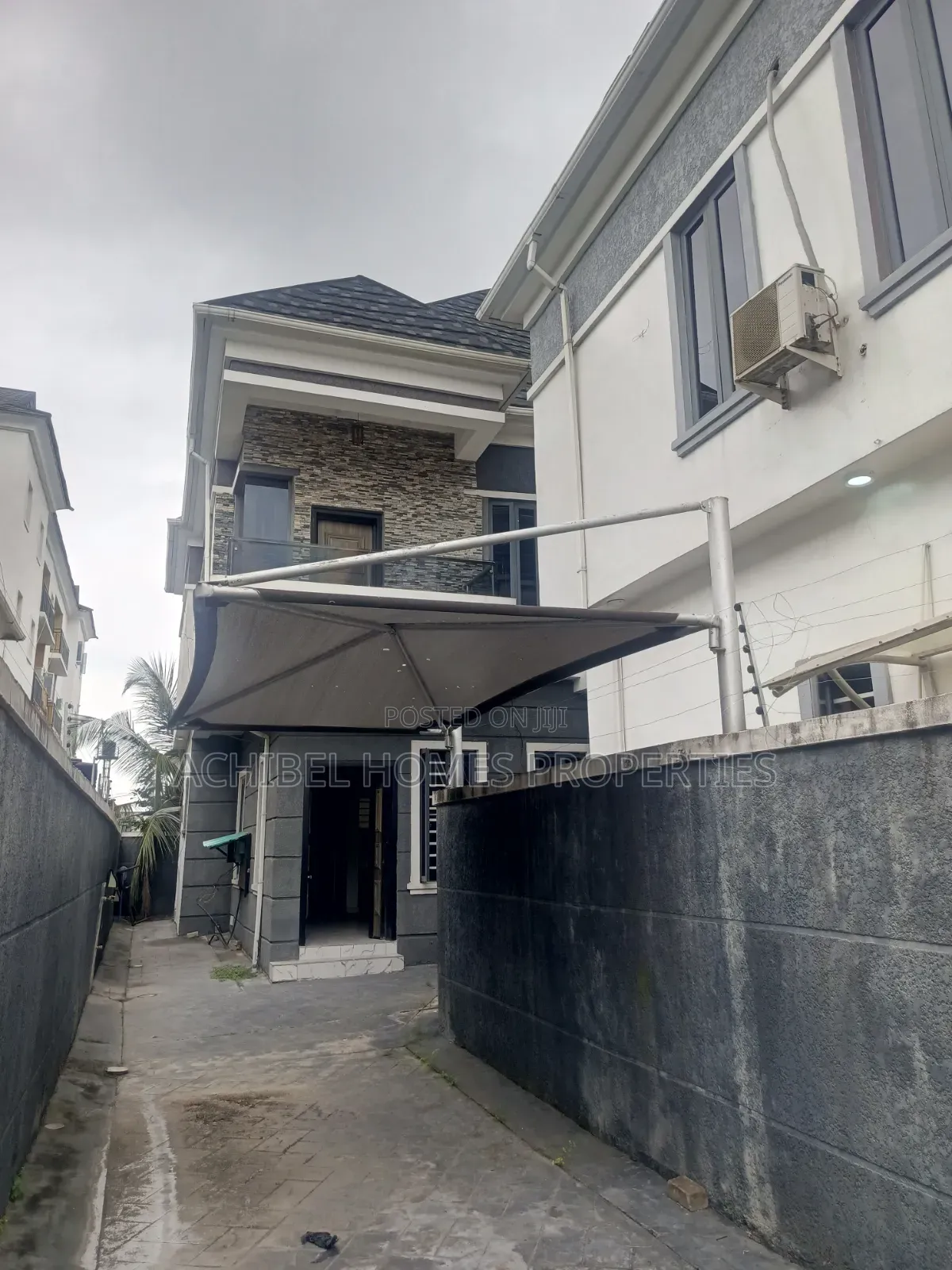 4bdrm Duplex in Off Freedom Way, Lekki Phase 1 for rent in Lekki Phase 1
