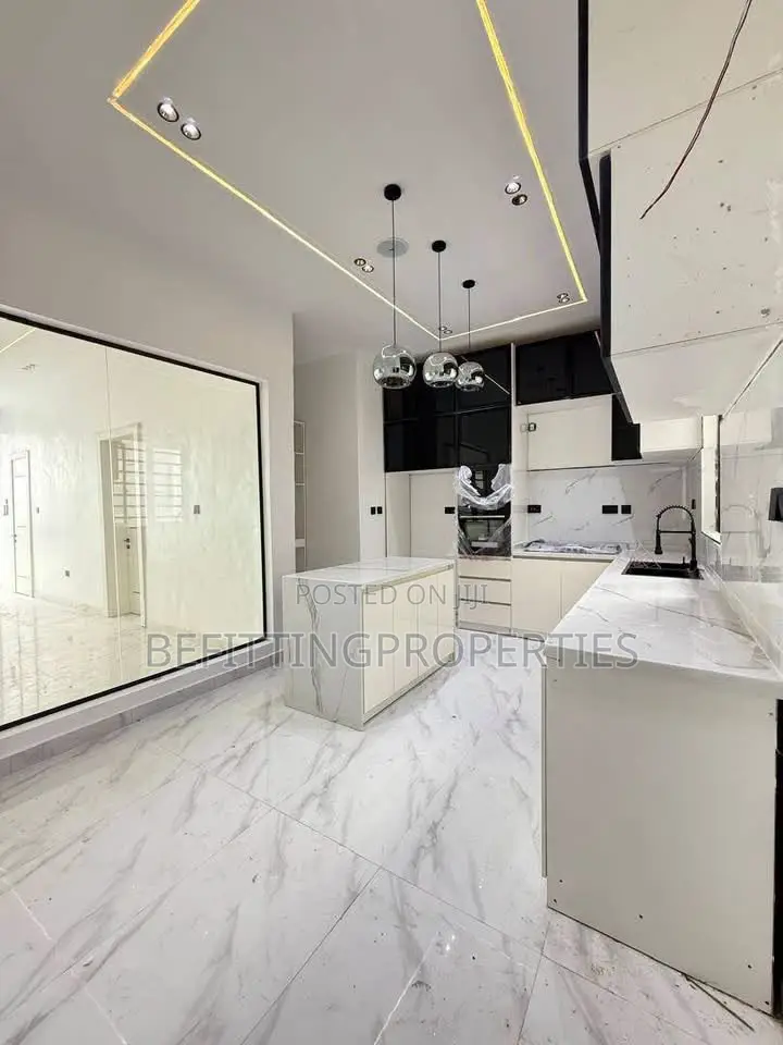 4bdrm Duplex in Ajah for sale in Ajah