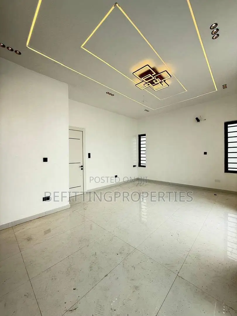4bdrm Duplex in Ajah for sale in Ajah