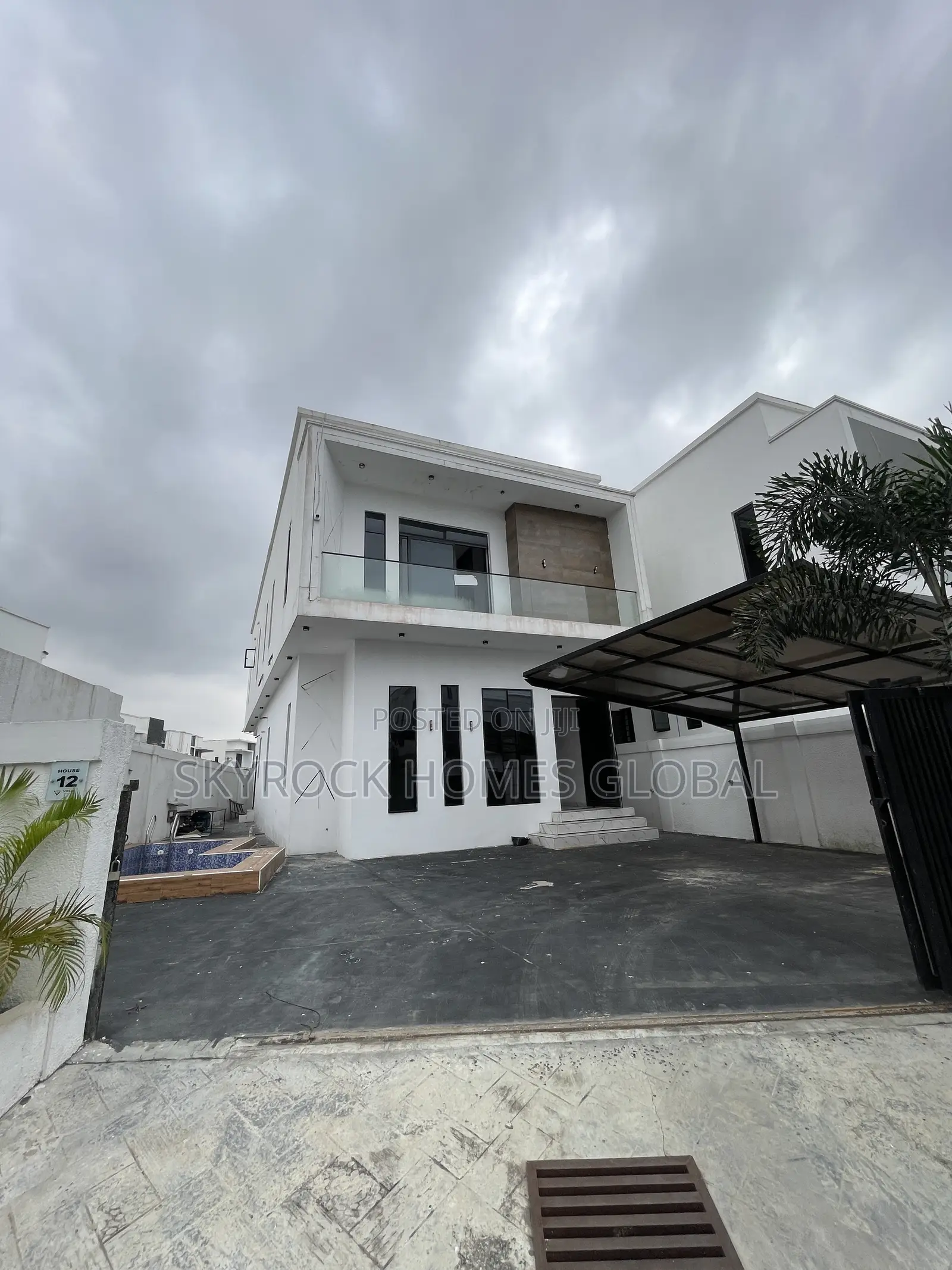 5bdrm Duplex in Lekki Phase 2 for rent in Lekki Phase 2