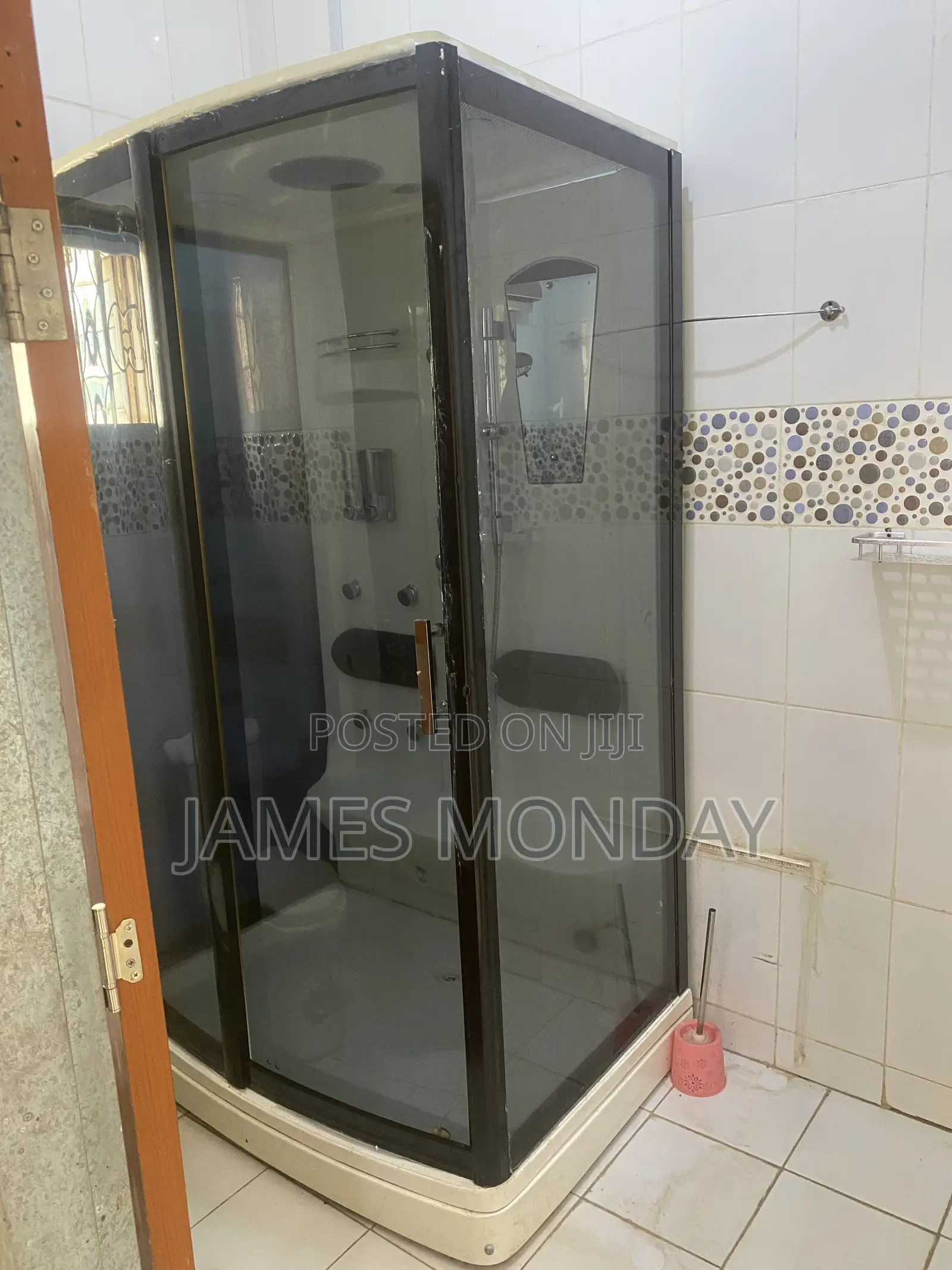 2bdrm Block of Flats in American, Durumi for rent in Durumi