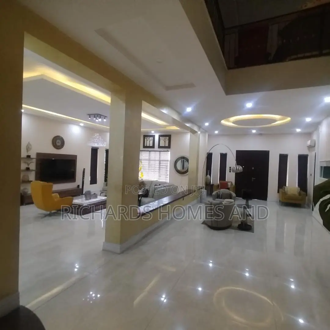 6bdrm Duplex in Pinnock Beach, Osapa london for sale in Osapa london