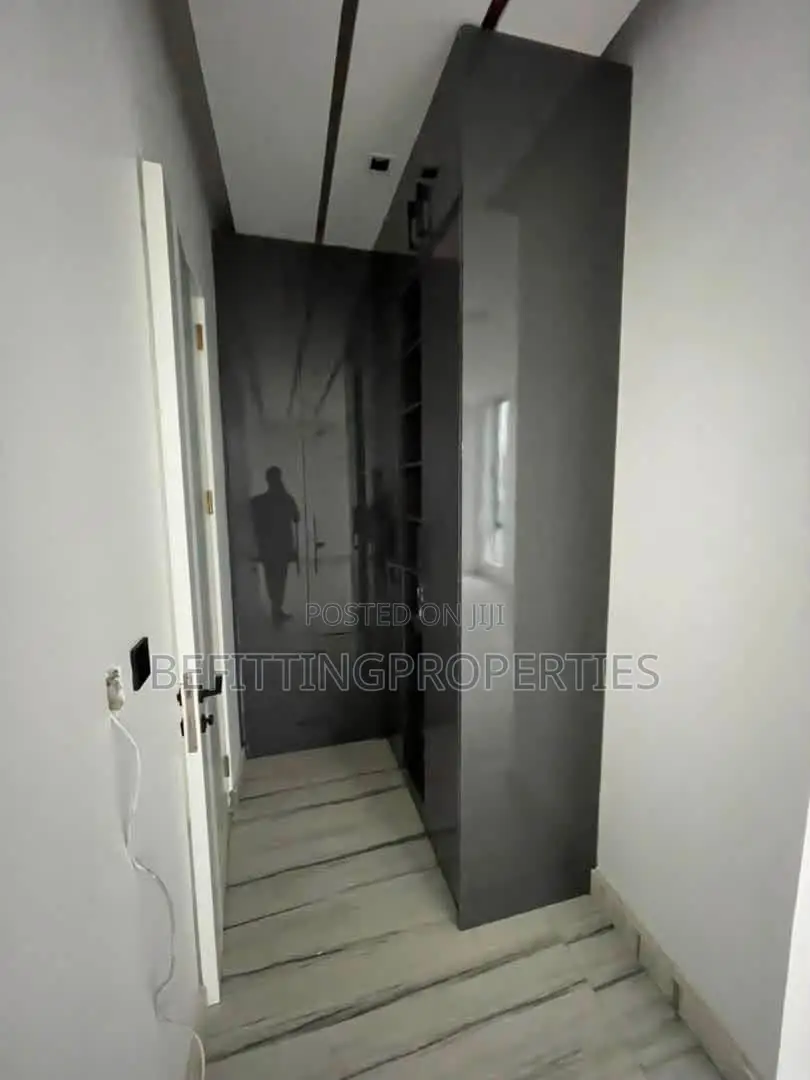 5bdrm Duplex in Lekki for sale in Lekki