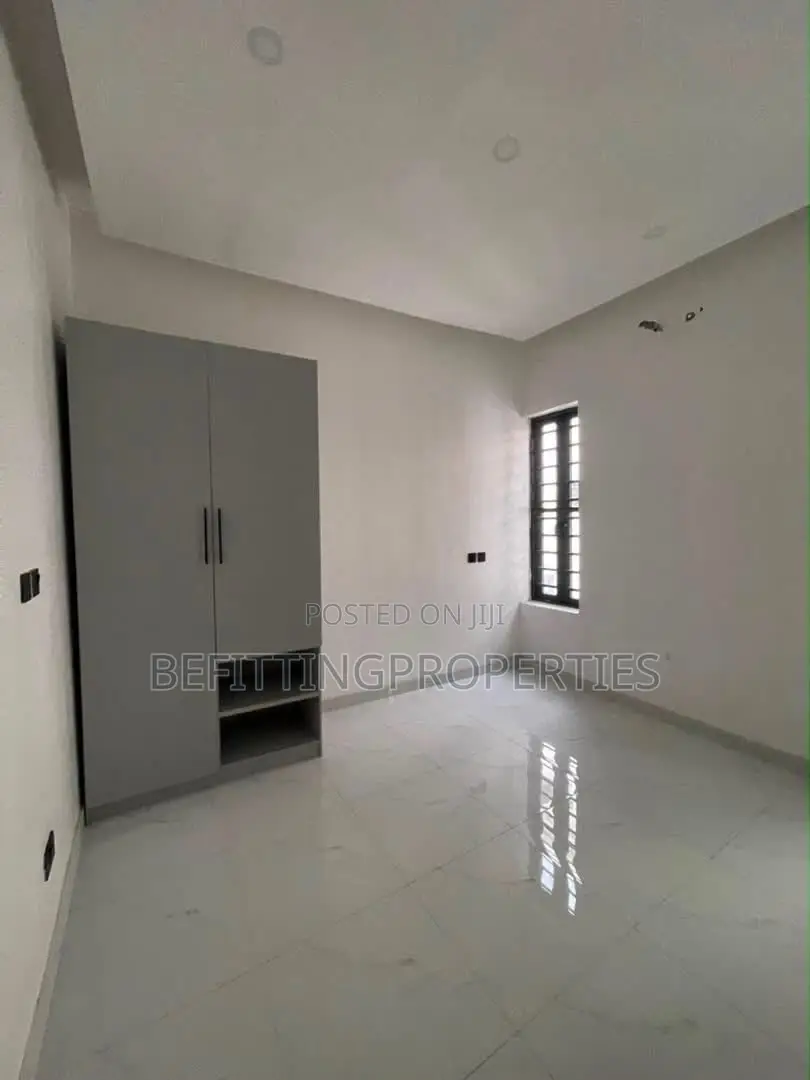 5bdrm Duplex in Lekki for sale in Lekki