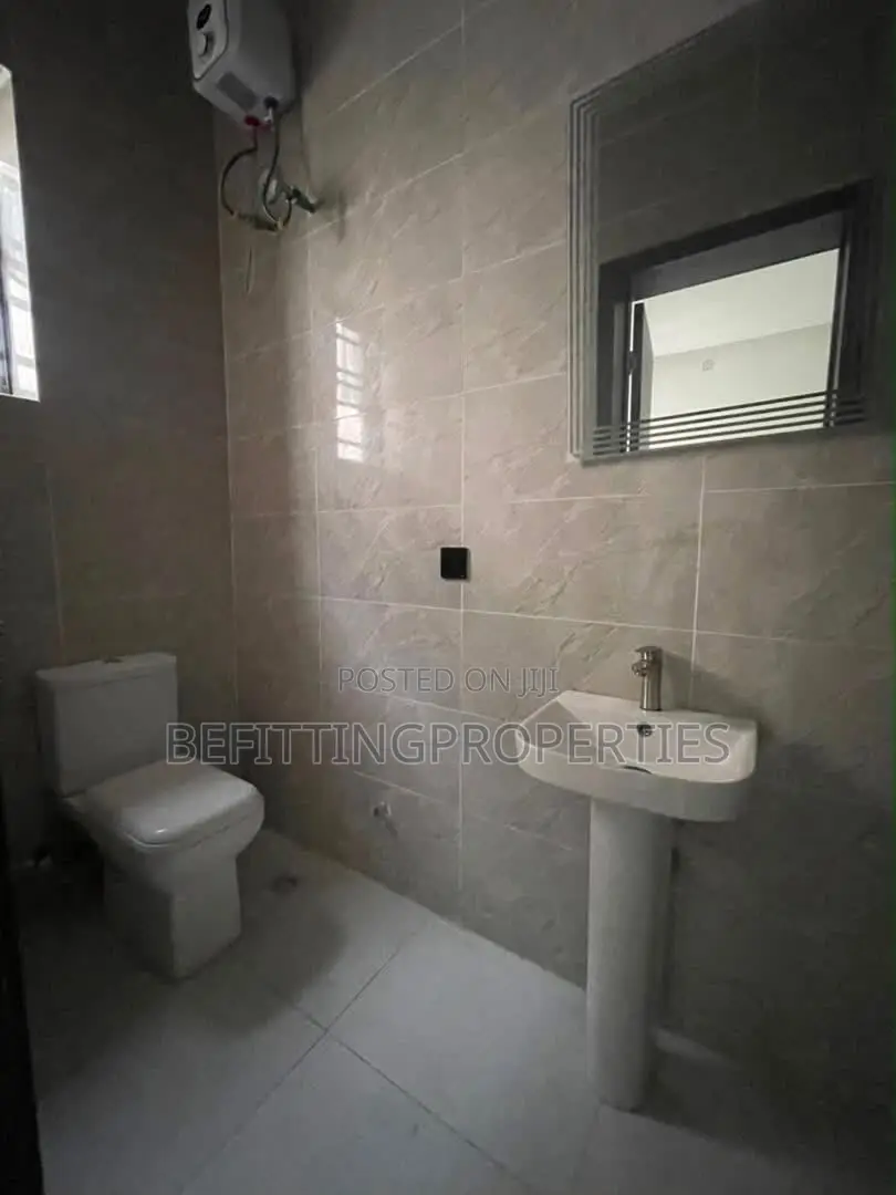 5bdrm Duplex in Lekki for sale in Lekki