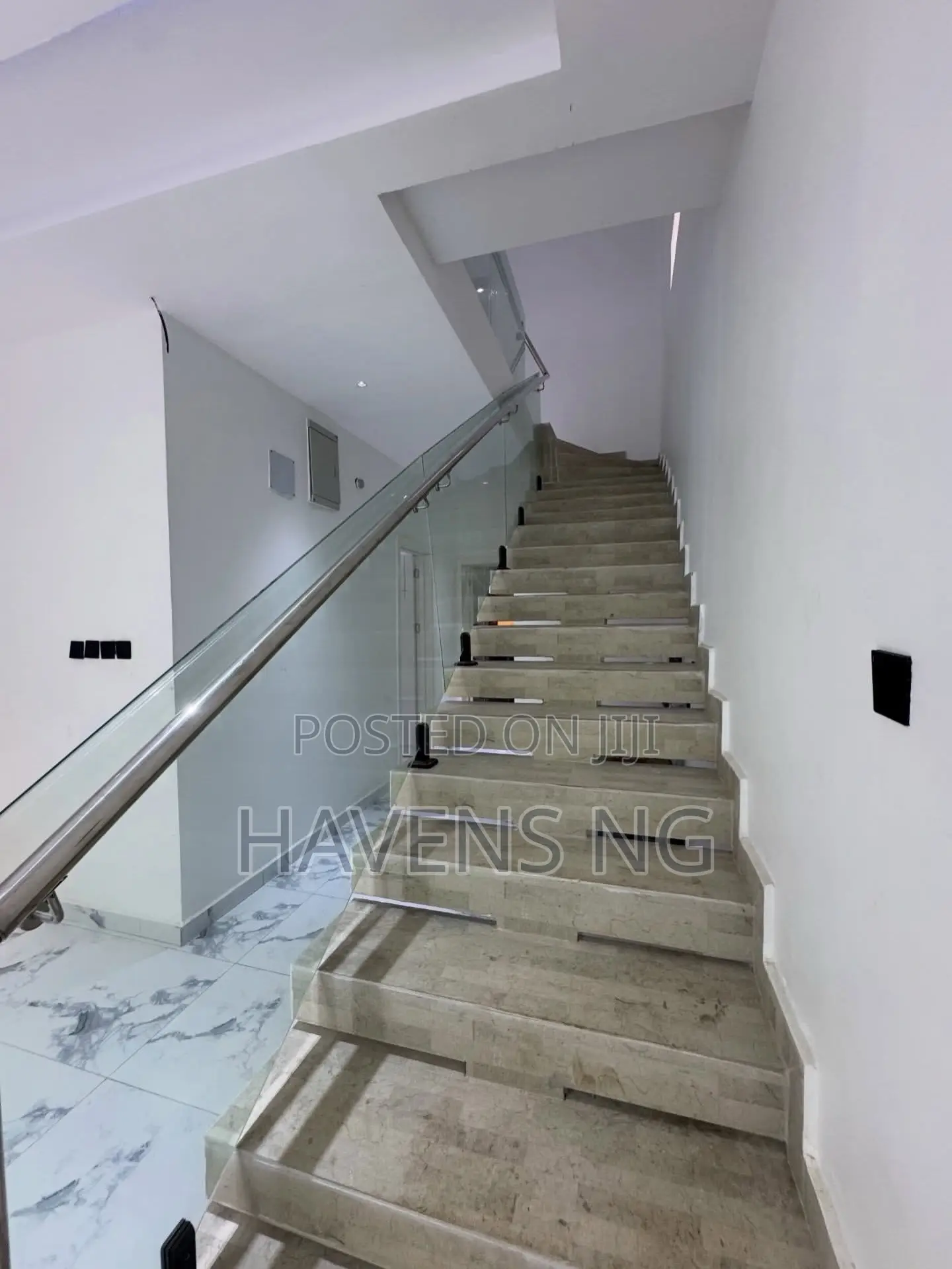 4bdrm Duplex in Eliozu for sale in Eliozu