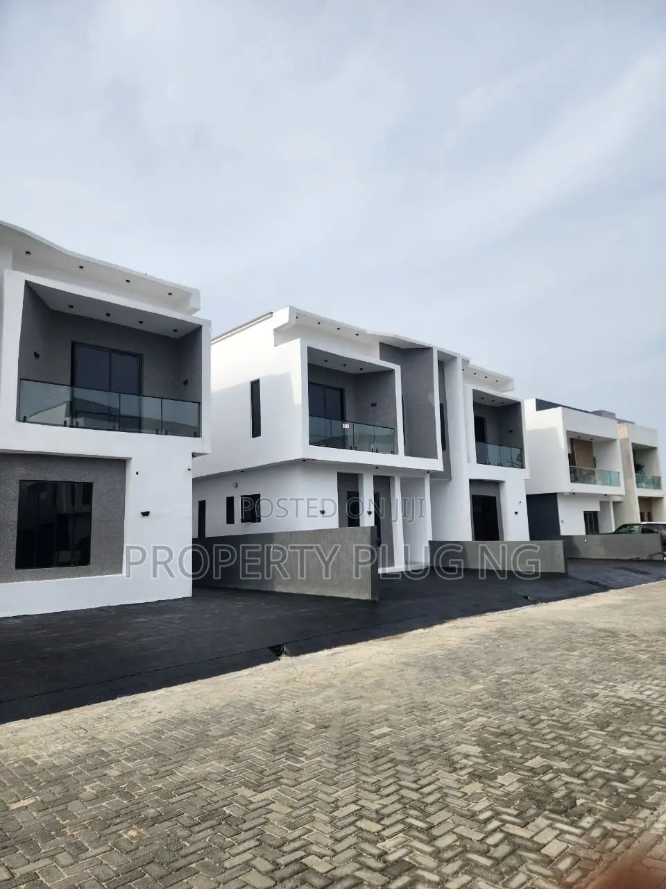 4bdrm Duplex in Ajah, Abraham Adesanya Estate for sale in Abraham Adesanya Estate