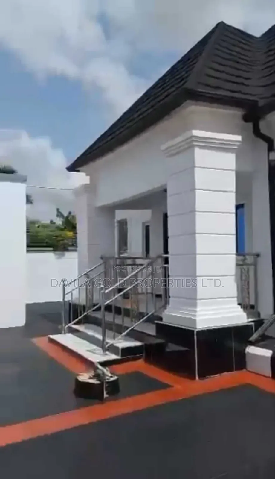 6bdrm Block of Flats in Benin City for sale in Benin City