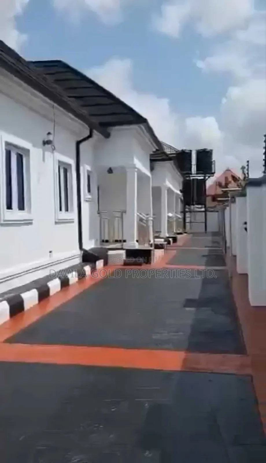 6bdrm Block of Flats in Benin City for sale in Benin City