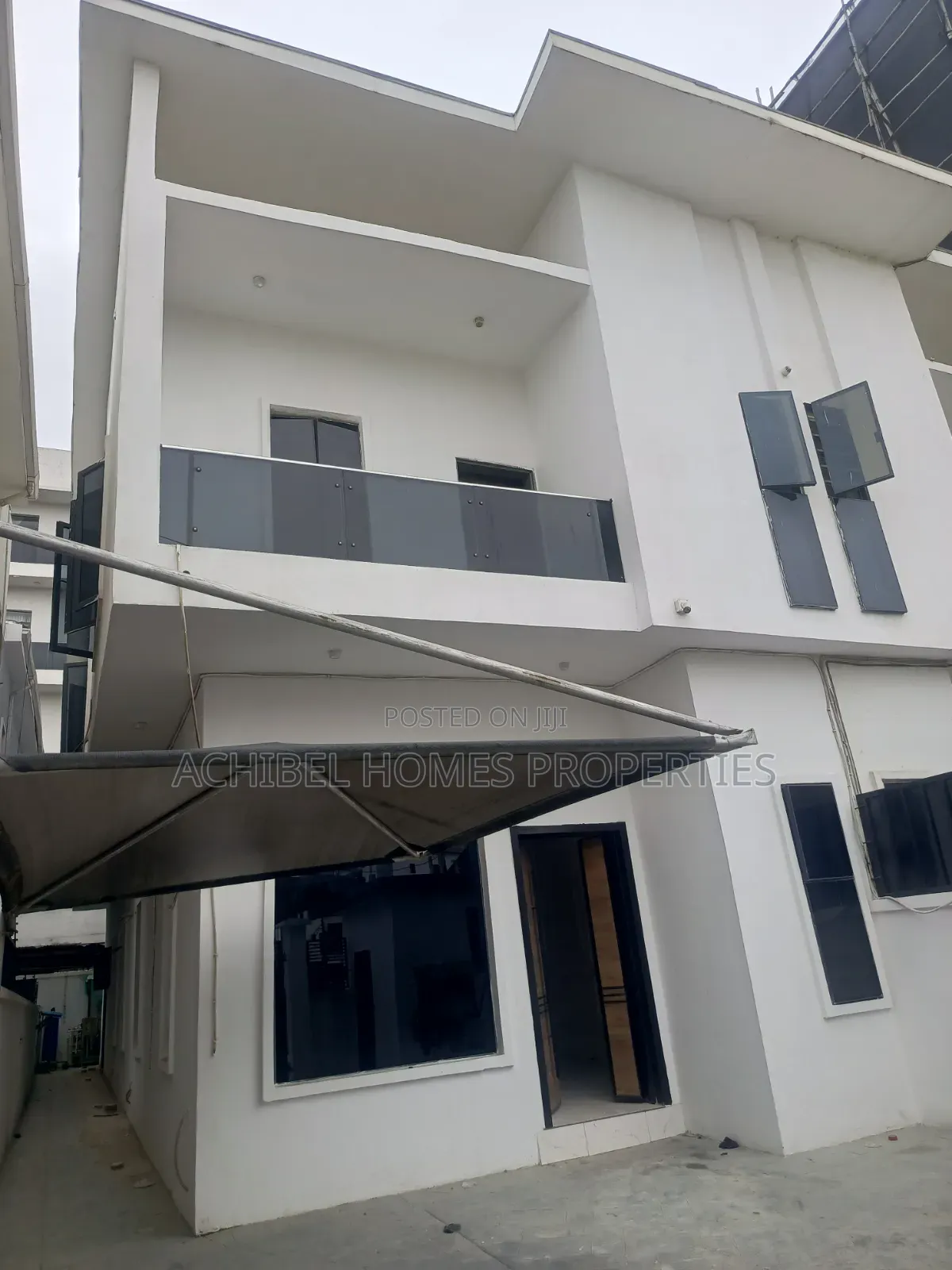 A Commercial Property for Lease in Lekki Phase 1