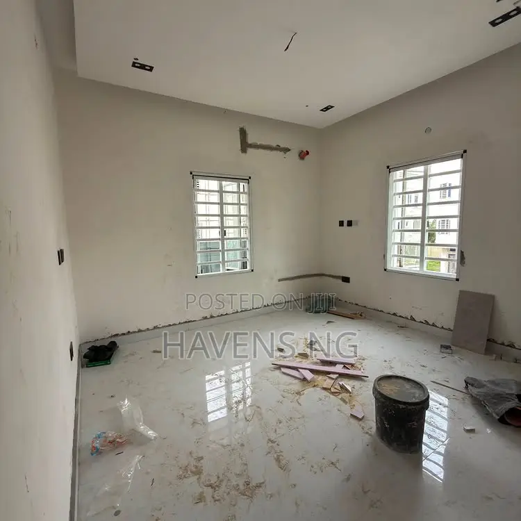 5bdrm Duplex in Old GRA for sale in Old GRA