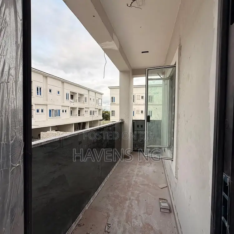 5bdrm Duplex in Old GRA for sale in Old GRA