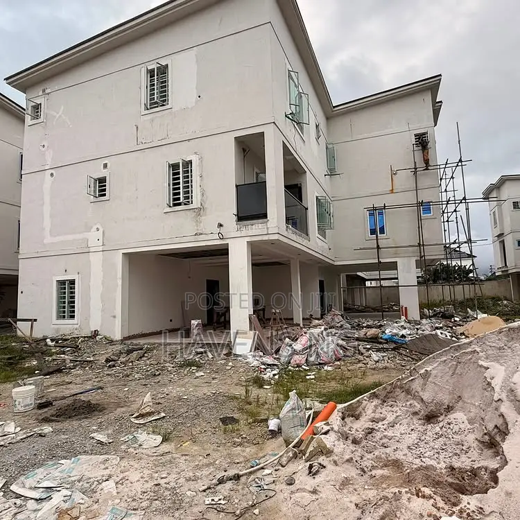 5bdrm Duplex in Old GRA for sale in Old GRA
