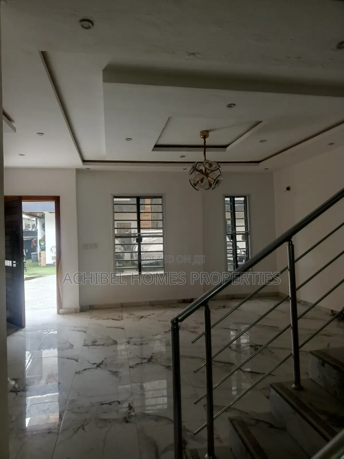 5bdrm Duplex in Near The Doom, Lekki Phase 1 for rent in Lekki Phase 1