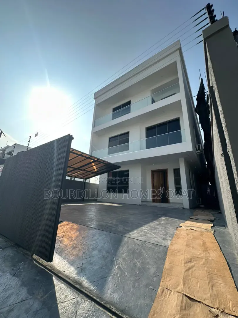 5bdrm House in Banana Island Ikoyi for sale in Banana Island
