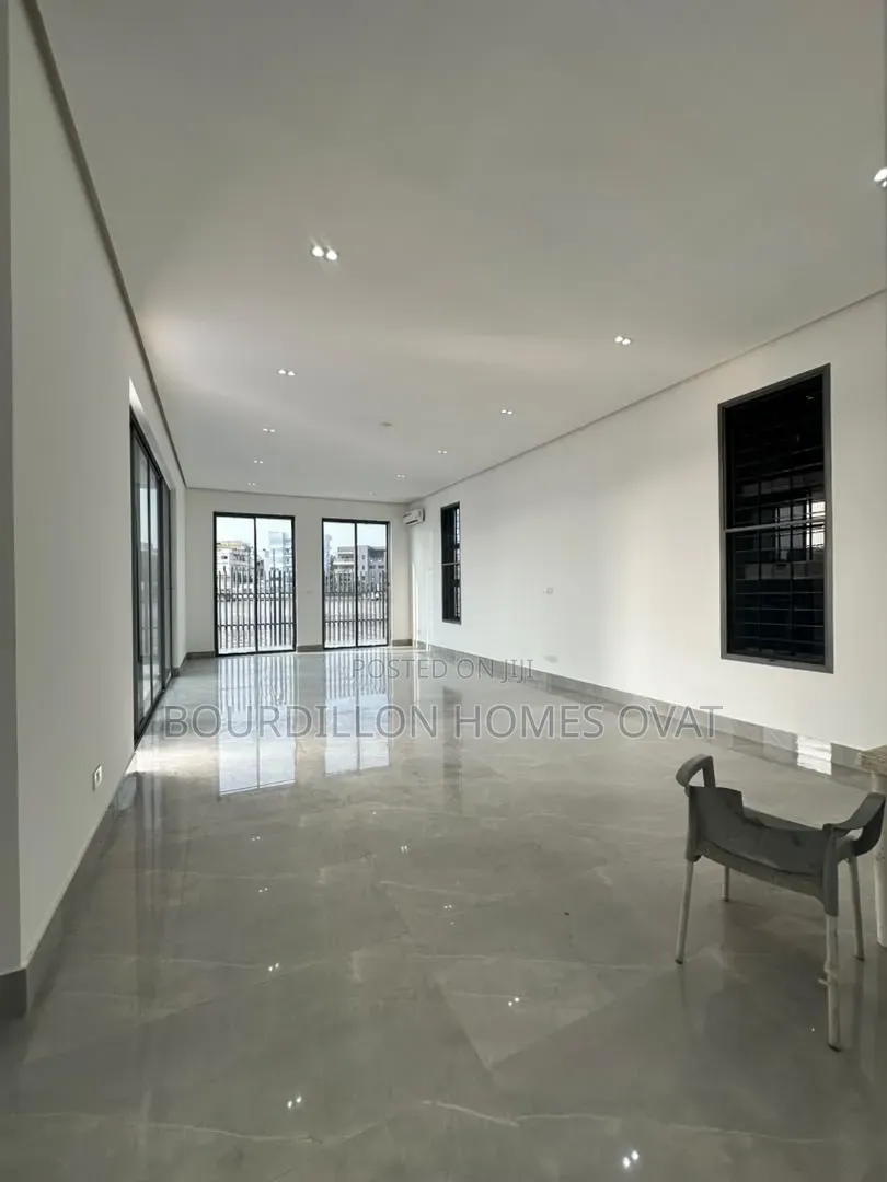 5bdrm House in Banana Island Ikoyi for sale in Banana Island