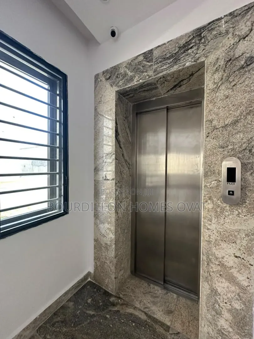 4bdrm Duplex in Old Ikoyi Lagos for sale in Old Ikoyi