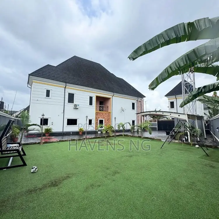 5bdrm Duplex in Uzoba for sale in Uzoba