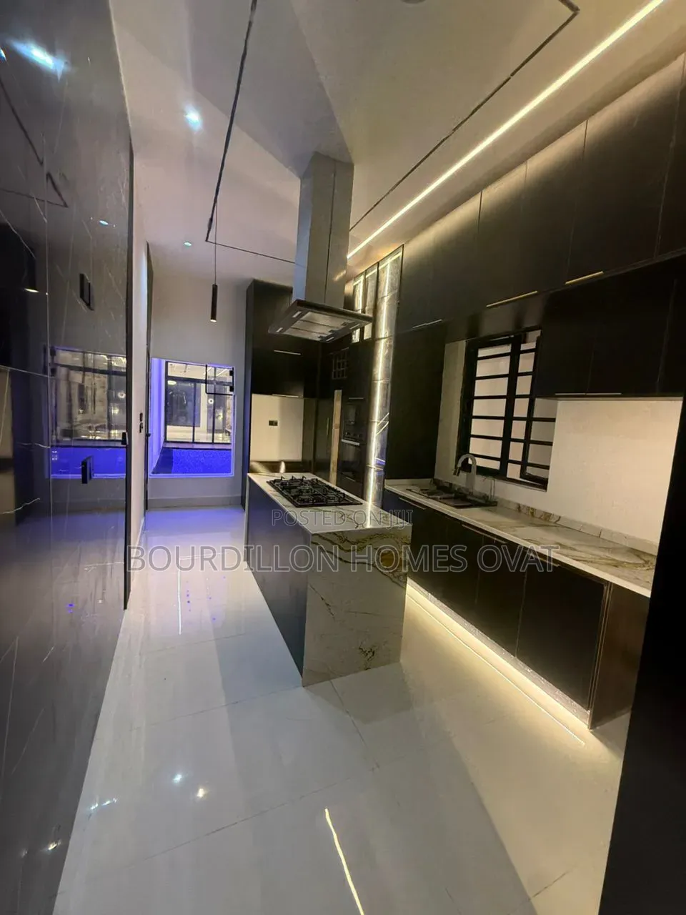 5bdrm Duplex in Lekki Palm City for sale in Lekki Expressway