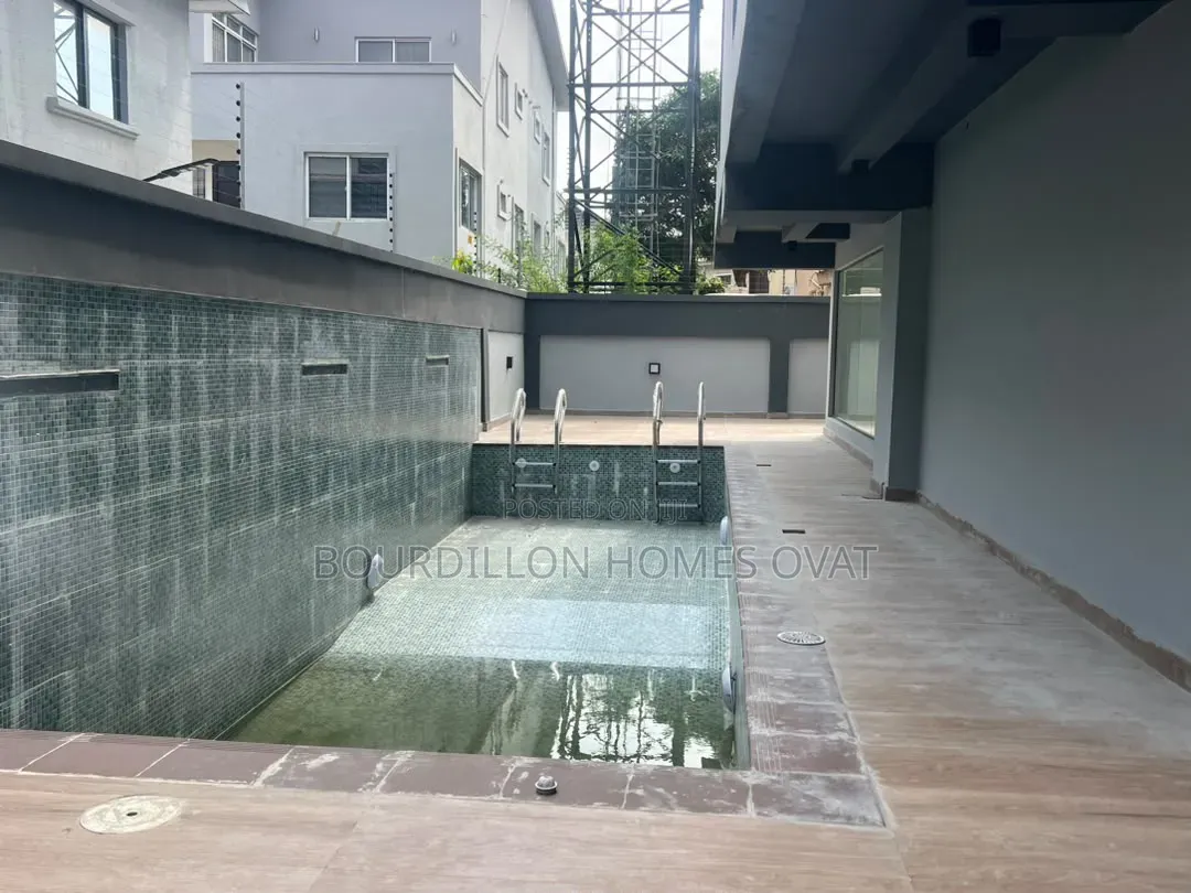 4bdrm Apartment in Lekki Phase 1 for sale in Lekki Phase 1