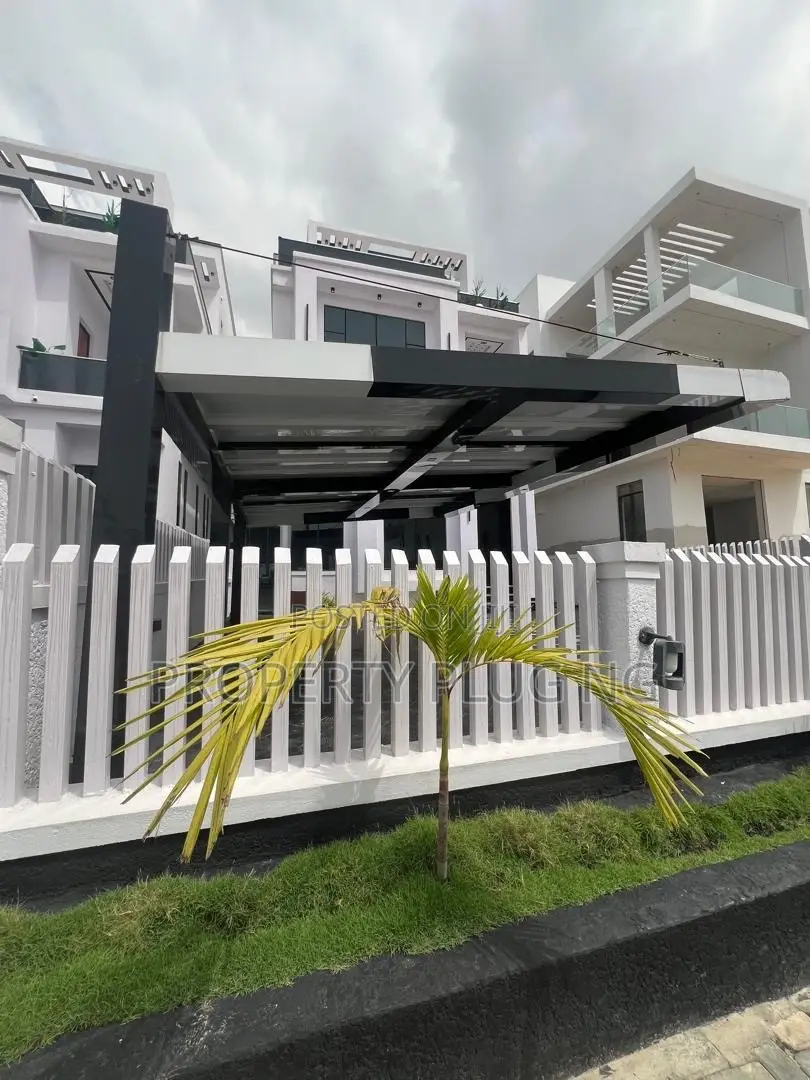 5bdrm Duplex in Lekki County Estate, Ikota for sale in Ikota