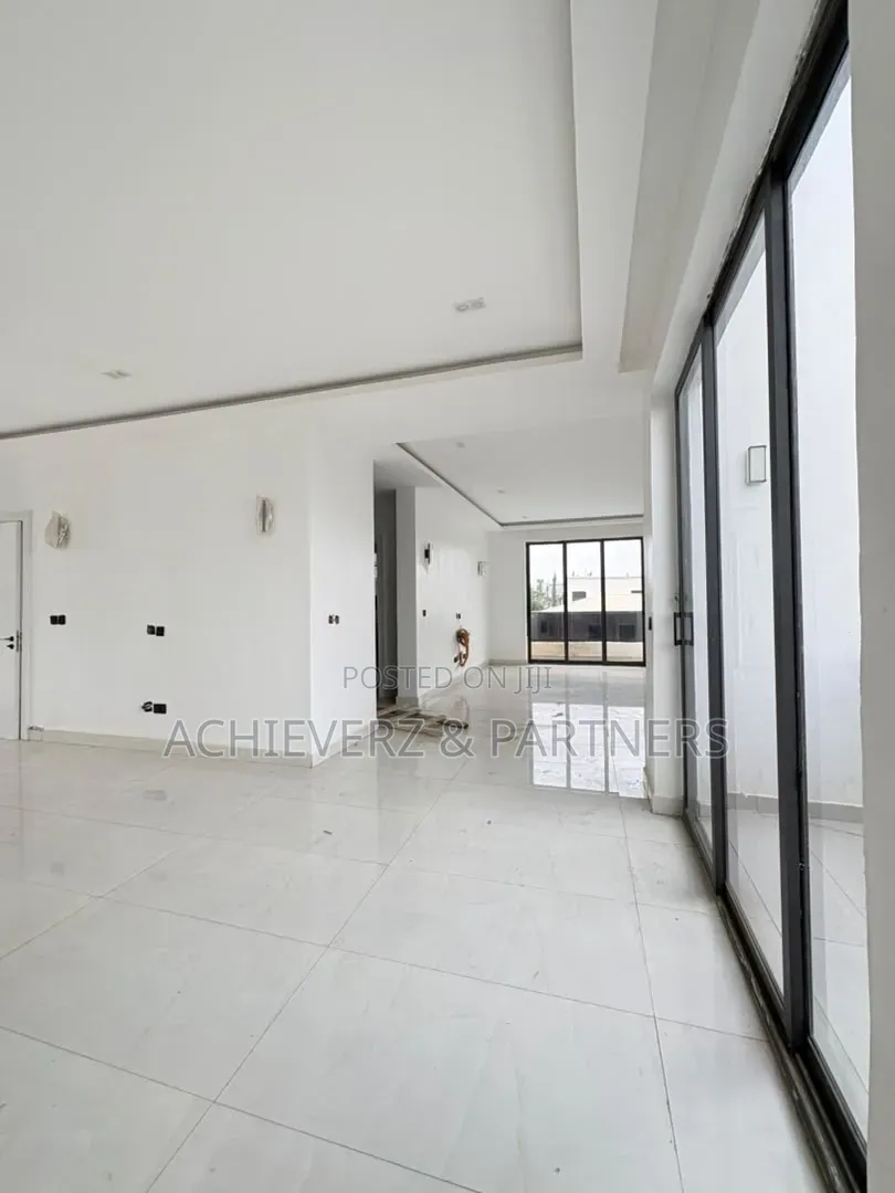 5bdrm Duplex in Life Camp for rent in Life Camp
