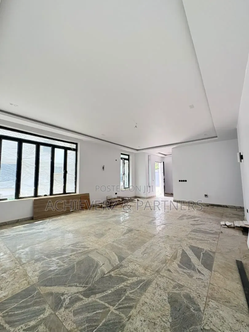 5bdrm Duplex in Life Camp for rent in Life Camp
