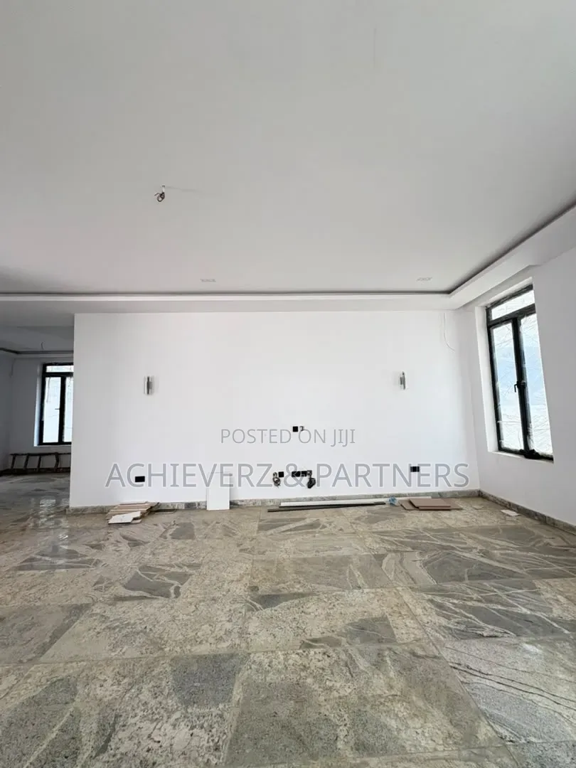 5bdrm Duplex in Life Camp for rent in Life Camp