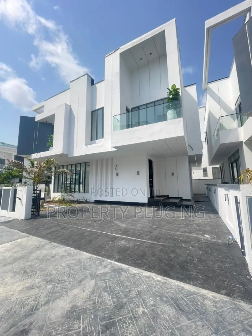 5bdrm Duplex in Chevron Drive for sale in Chevron