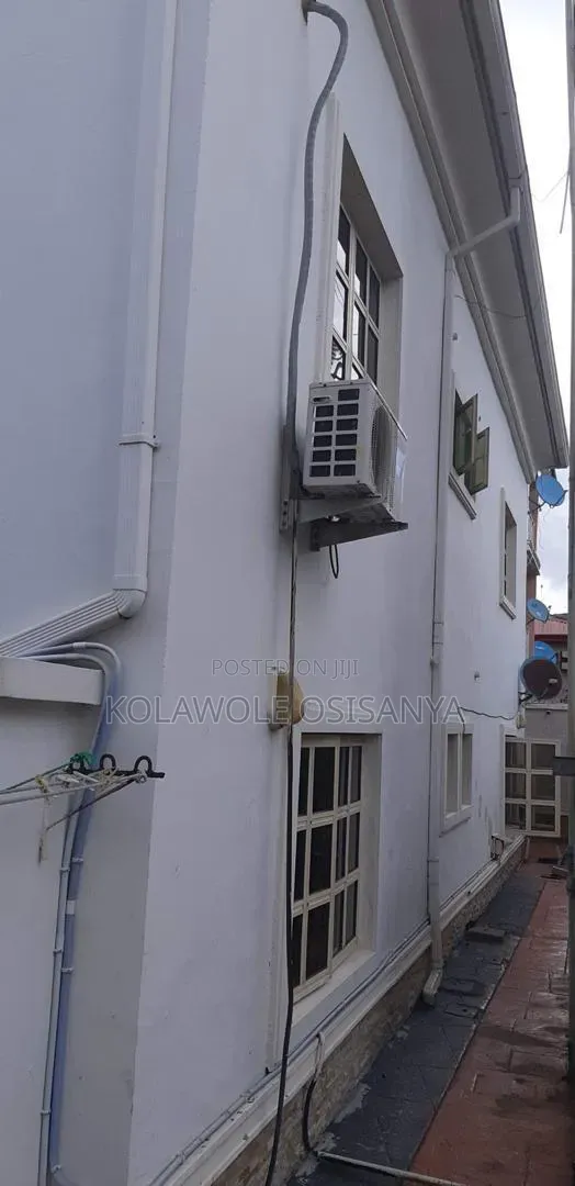 3bdrm Block of Flats in Ago Palace for sale in Ago Palace