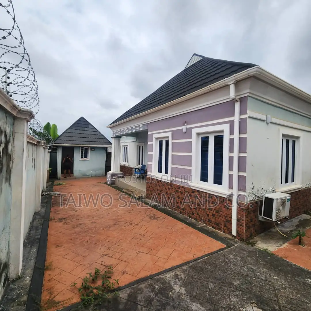 3bdrm Bungalow in Jericho for sale in Jericho