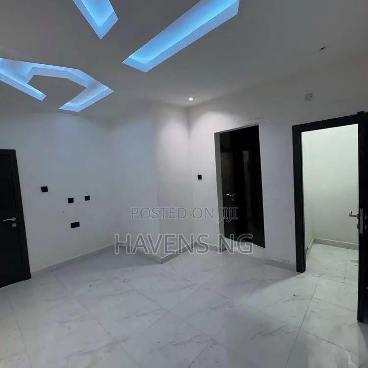 4bdrm Duplex in Obio-Akpor for sale in Obio-Akpor