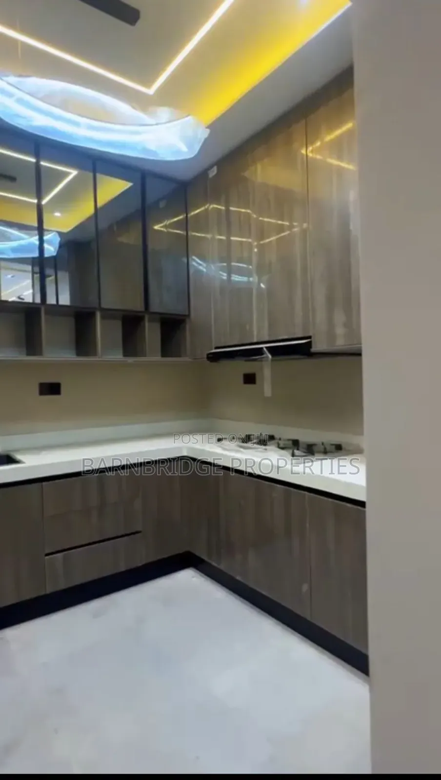 Furnished 3bdrm Apartment in Bexley Heights, Lekki Phase 1 for sale in Lekki Phase 1