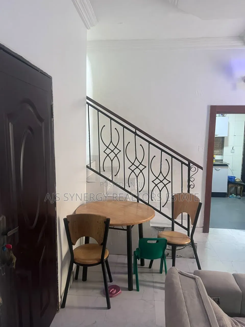 Furnished 4bdrm Duplex in Chevron for rent in Chevron