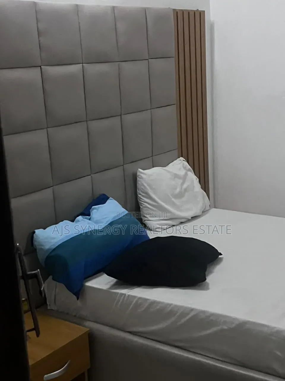 Furnished 4bdrm Duplex in Chevron for rent in Chevron