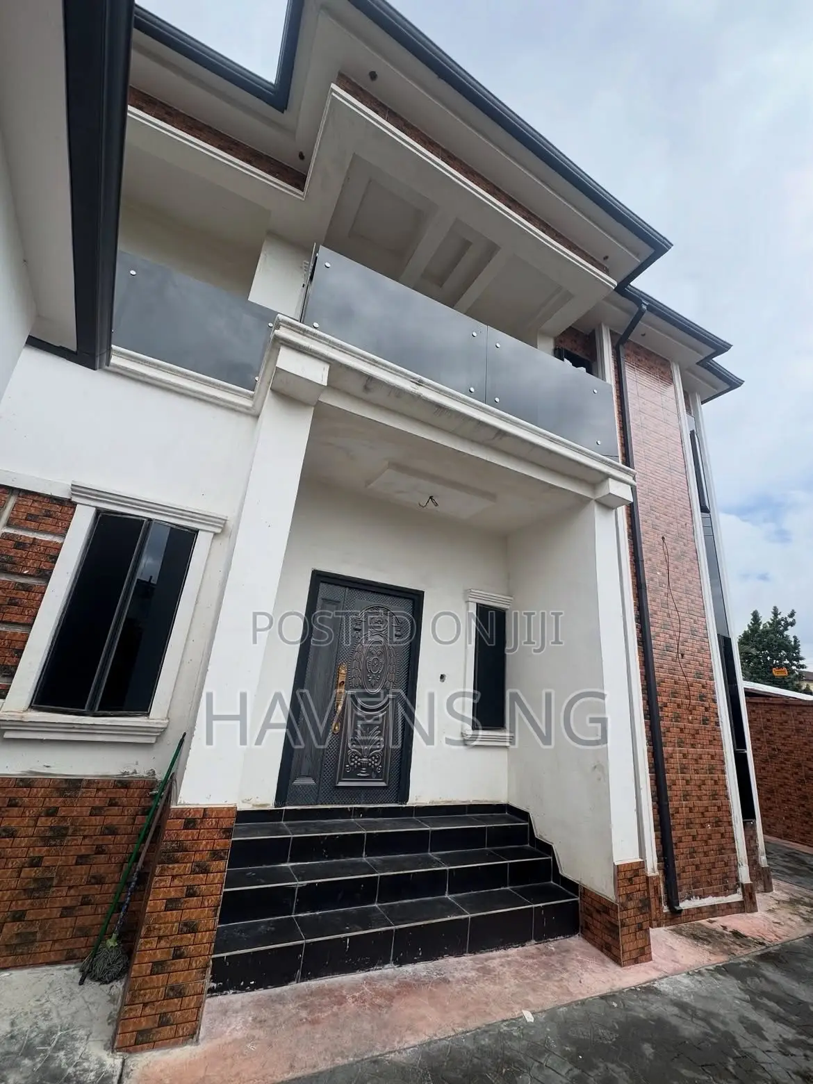 4bdrm Duplex in Rumuodara for sale in Rumuodara