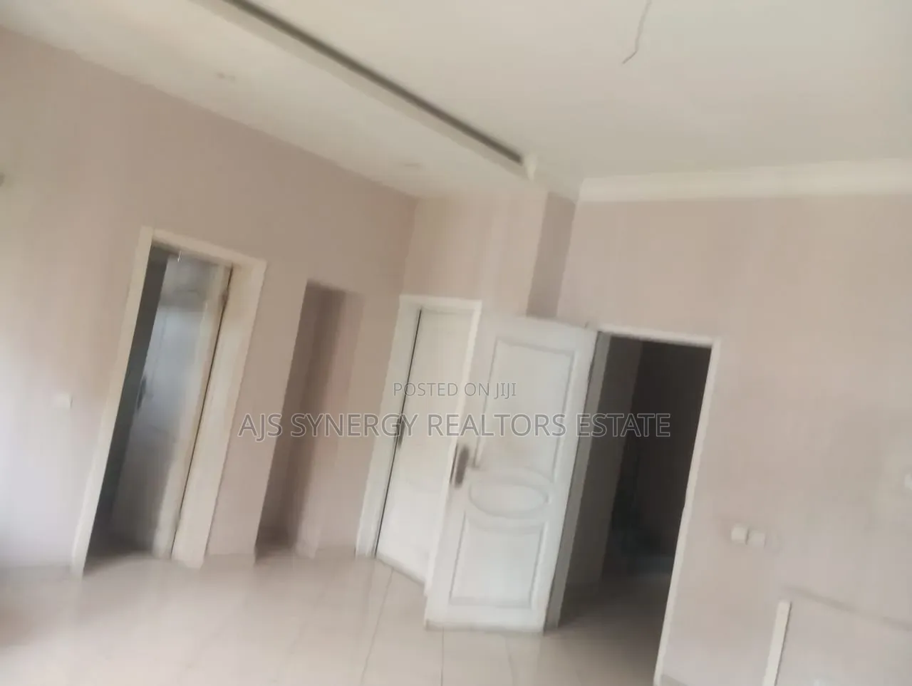 3bdrm Townhouse / Terrace in Chevron for rent in Chevron