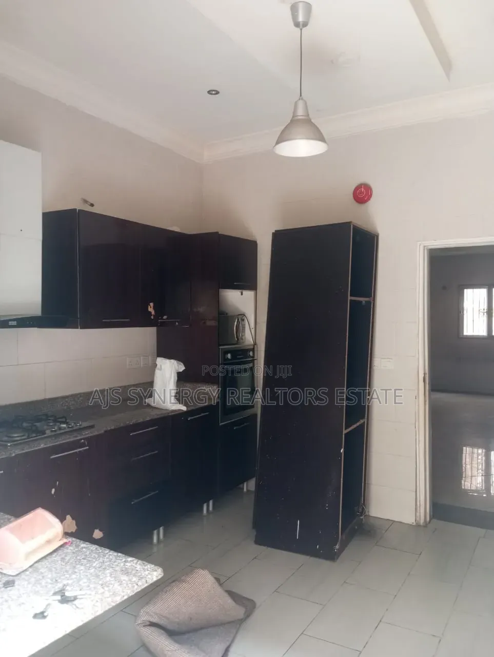 3bdrm Townhouse / Terrace in Chevron for rent in Chevron