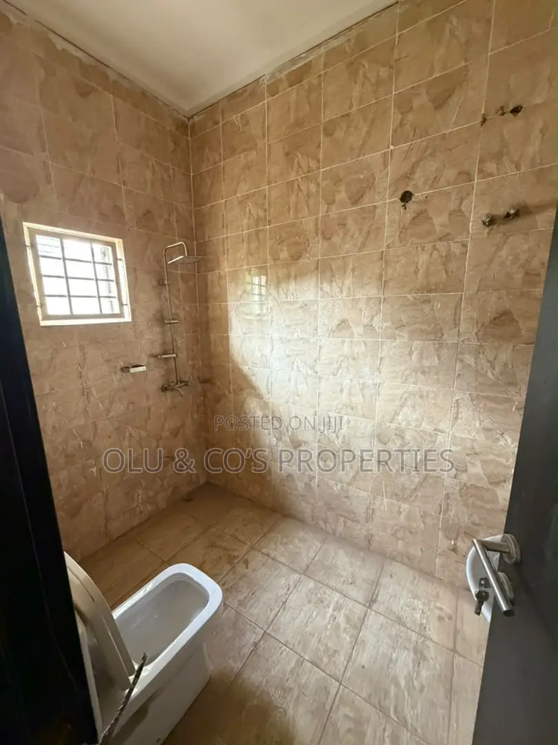 3bdrm Townhouse / Terrace in Mabushi for rent in Mabushi