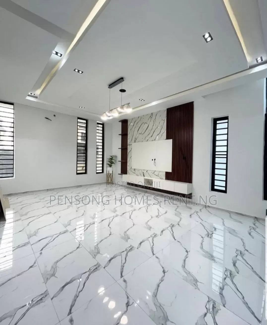 4bdrm Duplex in Ikota for rent in Ikota