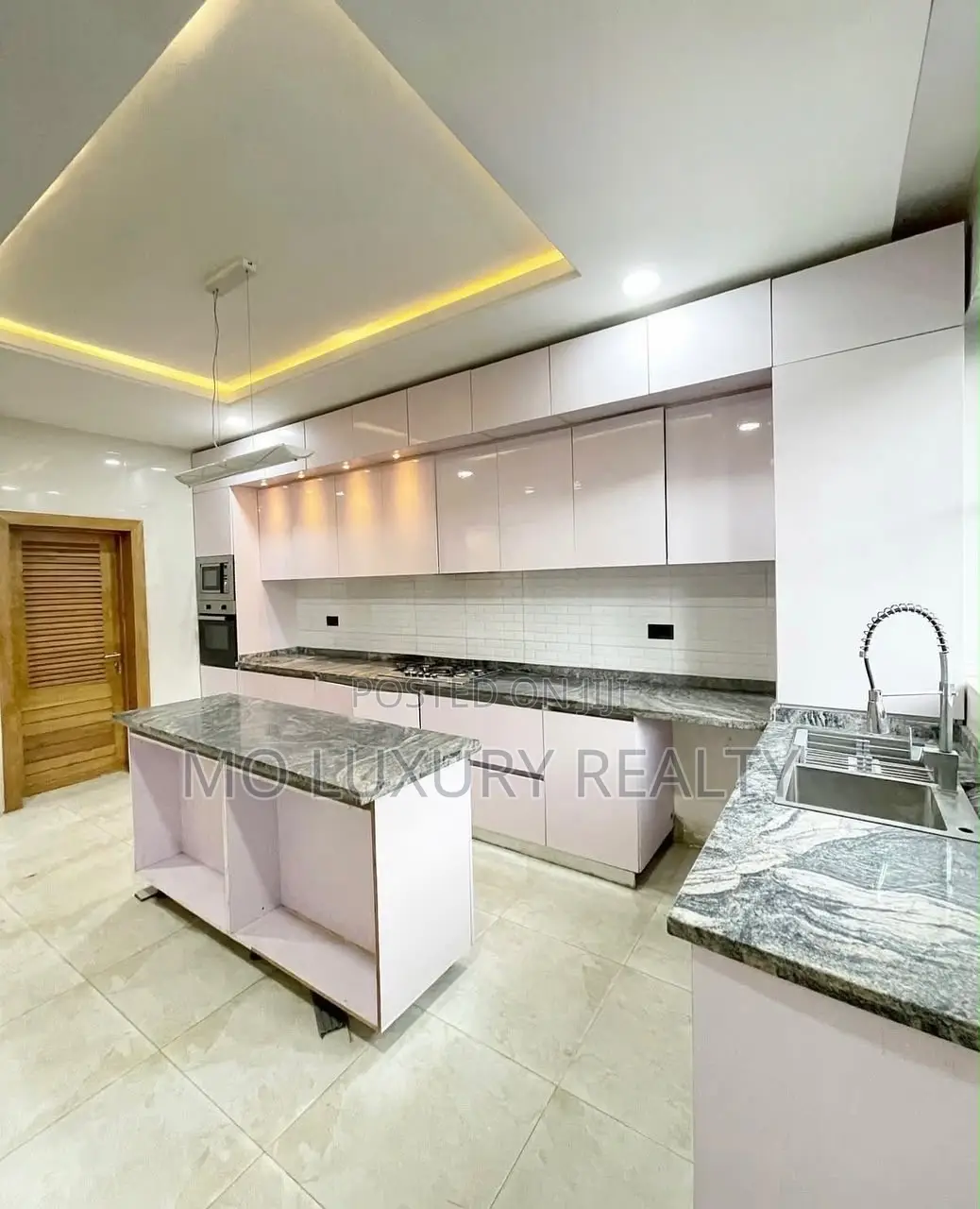 4bdrm Townhouse / Terrace in Lekki Phase 1 for rent in Lekki Phase 1