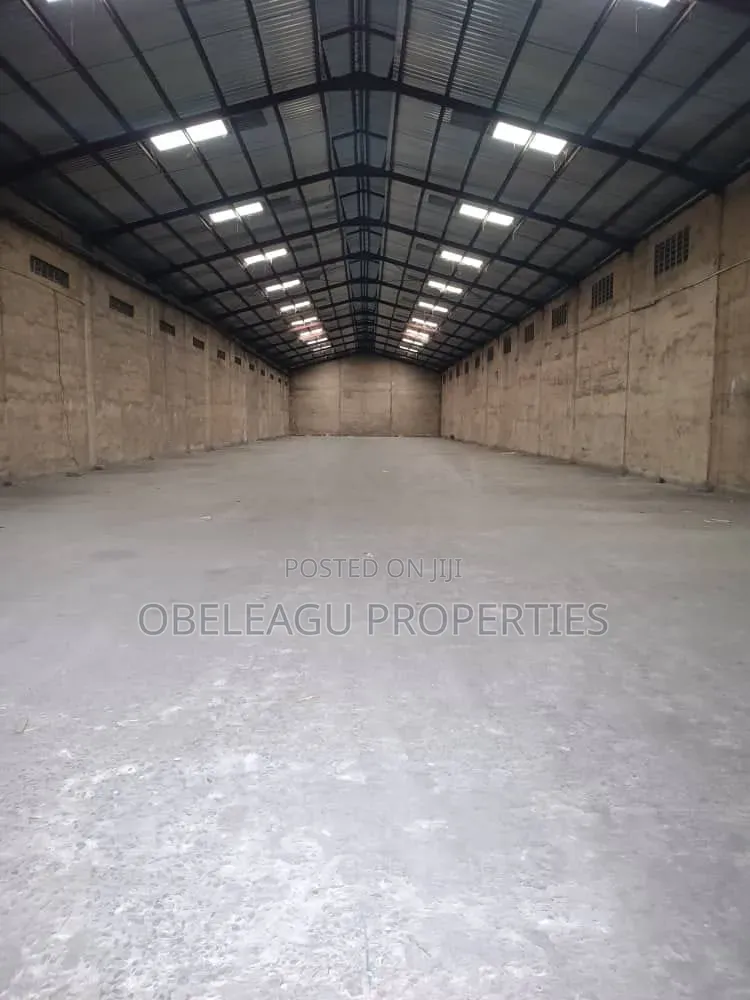 Big Warehouse for Lease in Apple Junction