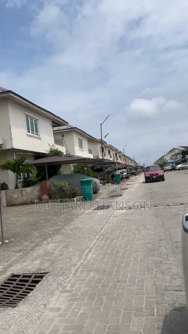 Furnished 4bdrm Duplex in Meridian (Awoyaya) for rent in Awoyaya