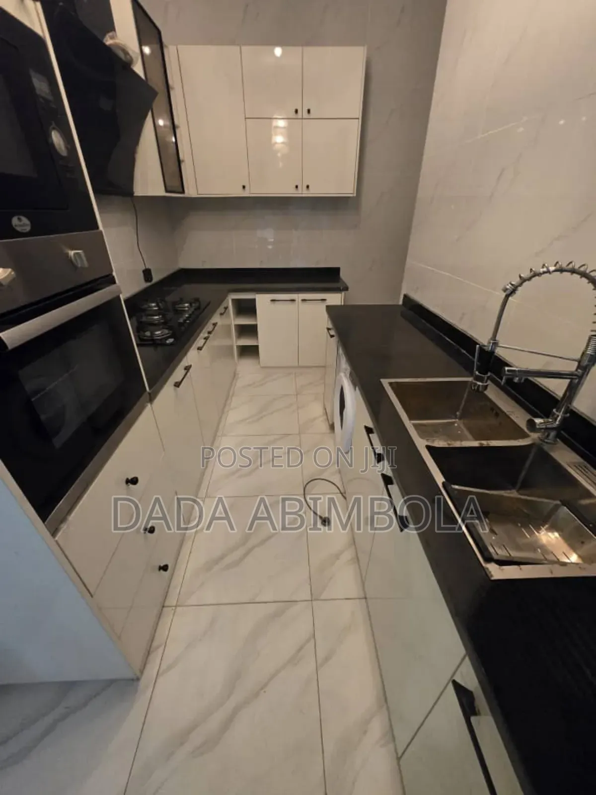 Furnished 2bdrm Apartment in Lekki Phase 1 for sale in Lekki Phase 1